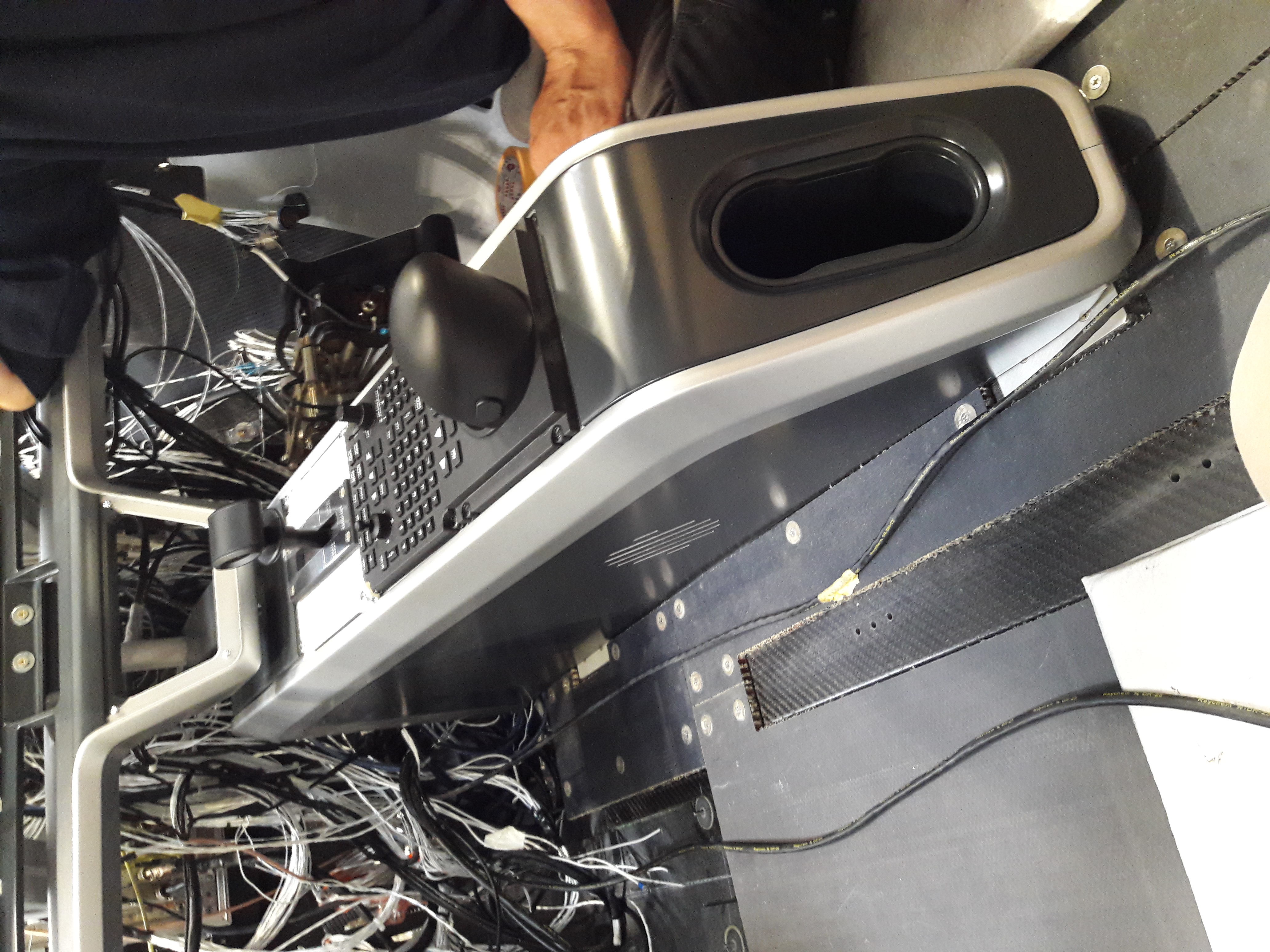 Centre console assembly